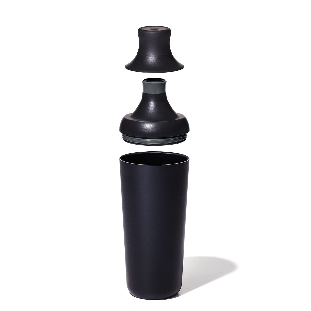 OXO Good Grips Plastic Cocktail Shaker- 20 oz/590 mL capacity