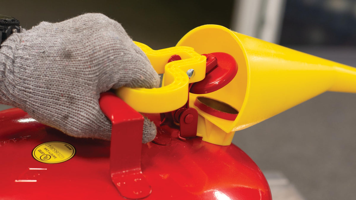 Eagle 5 Gallon Type I Red Safety Gas Can for Gasoline with Flame Arrester, Self-Closing Lid, and F-15 Funnel, Made in the USA, Galvanized Steel Flammable Storage Can, UI50FS
