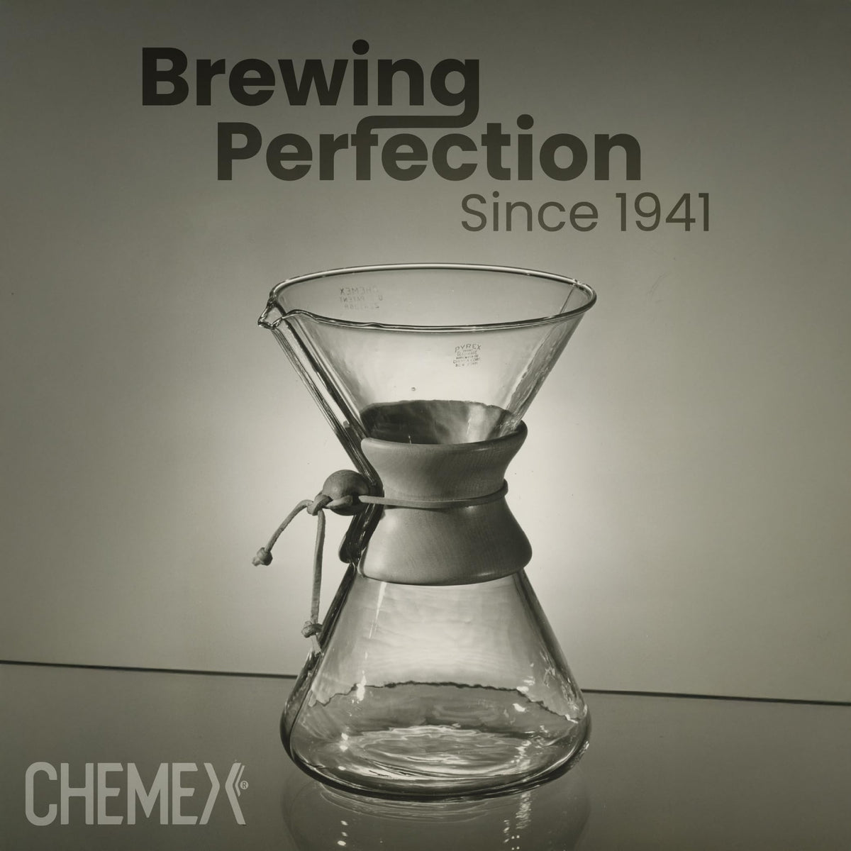 Chemex Pour-Over Glass Coffeemaker - Classic Series - 8-Cup - Exclusive Packaging