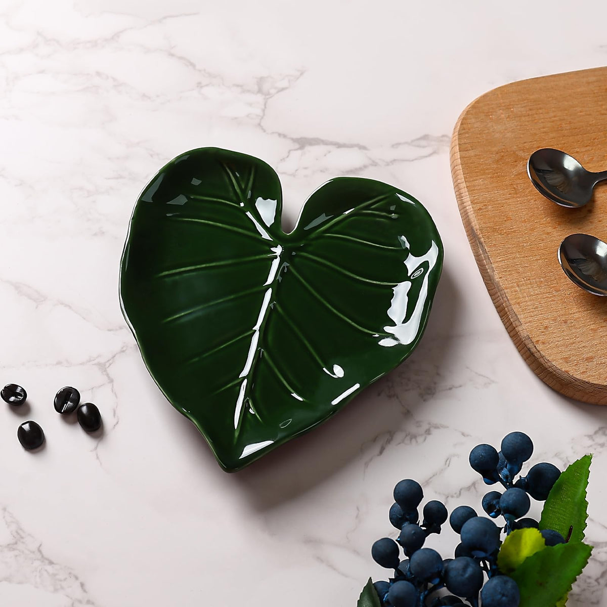 Koythin Ceramic Leaf-Shaped Spoon Rest, Decorative Spoon Holder, Elegant Kitchen Accessories (Green Leaves)