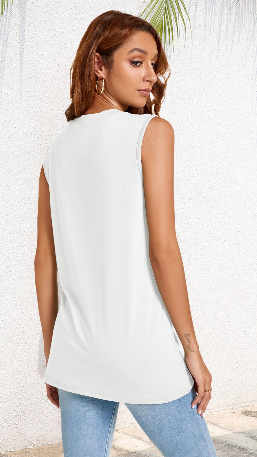 White Tank Top for Women Casual Summer Crewneck Basic Solid Color Sleeveless Shirts Workout Tops(White, M)