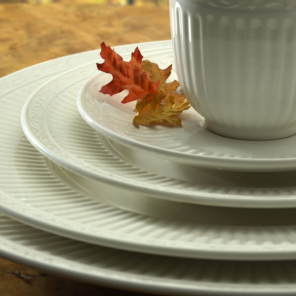Mikasa Italian Countryside 16-Piece Dinnerware Set, Service for 4