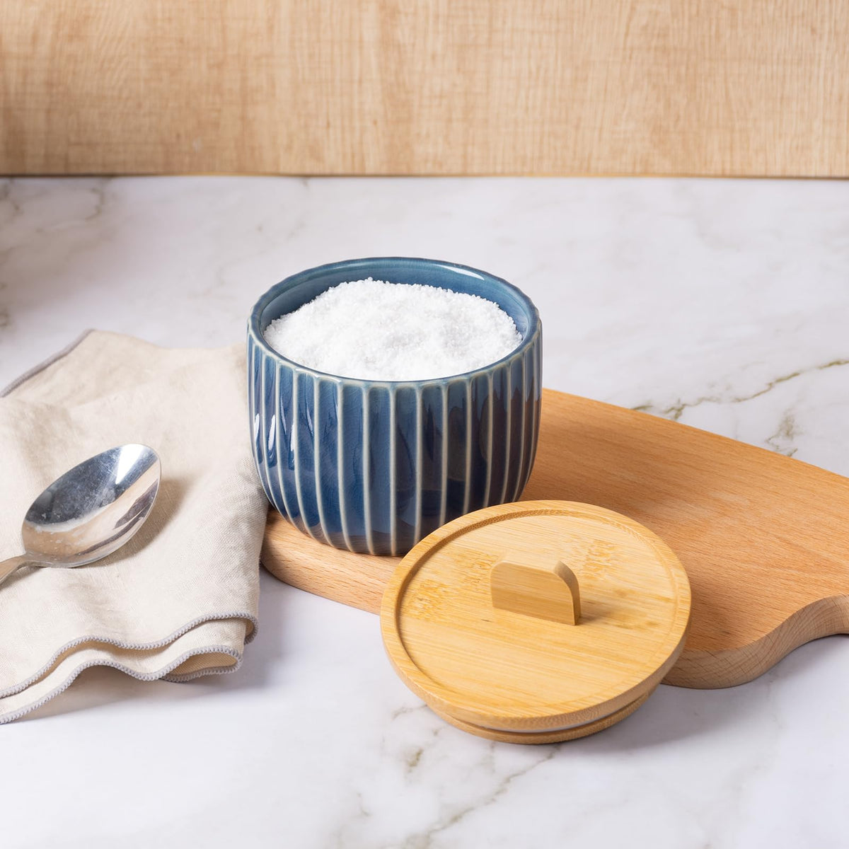 Lunavita Salt Cellar Keeper with Bamboo Lid, 14oz Big Capacity Ceramic Sugar Bowls Pepper Box, Crackle Glaze Seasoning Container Condiment Pot for Kitchen (Blue Color)