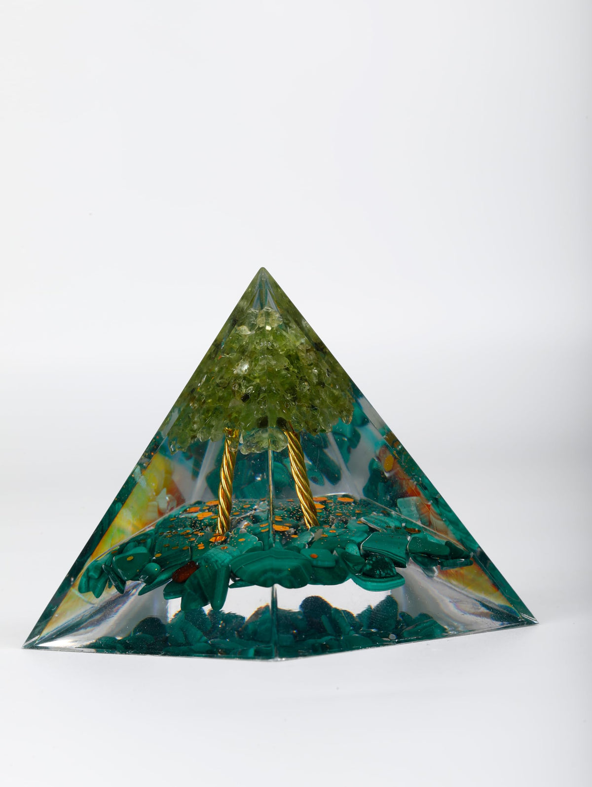Pankósmios Orgonite Pyramid for Positive Energy, Healing & Meditation - Amethyst & Obsidian Crystal Chakra Pyramid for Stress Relief, Reiki Healing, Luck & Fortune Attraction - Green