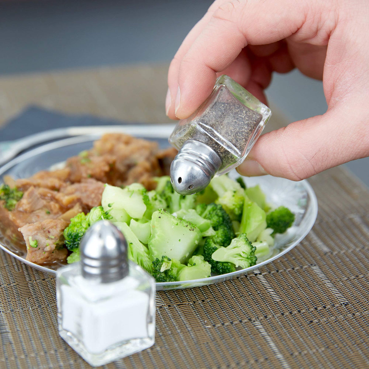 Pack of 4 Clear Glass Mini Cube Salt & Pepper Shakers with Stainless Tops and BONUS Easy Fill Funnel by NetSellsIt