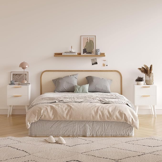 YAUKOMEL Fluted Nightstand