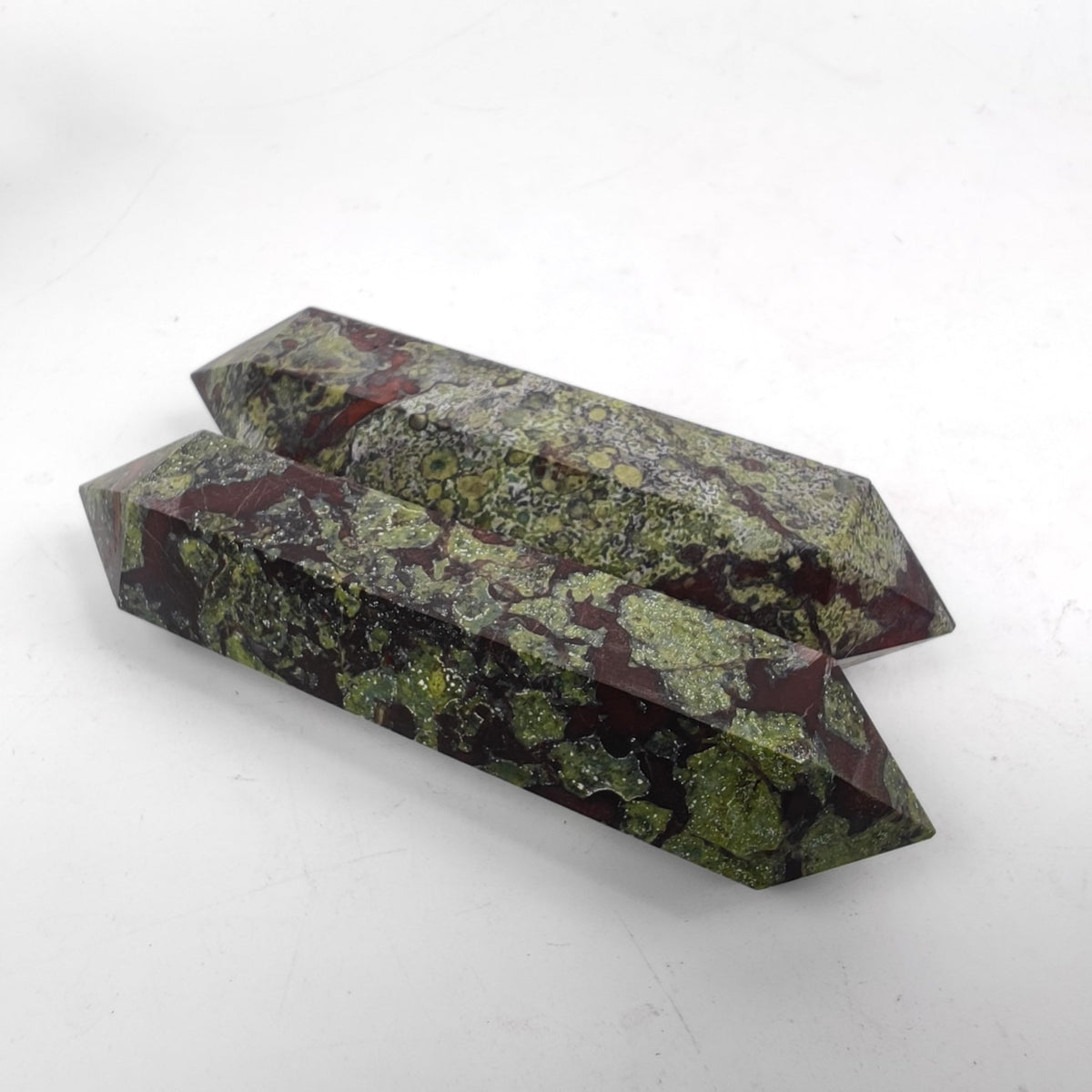 10cm Natural Crystal Tower Two Point Wand Obelisk 6 Faceted Crystals Point Chakra Stone Kit Home Decor Reiki Healing Gift (Dragon Blood Stone)