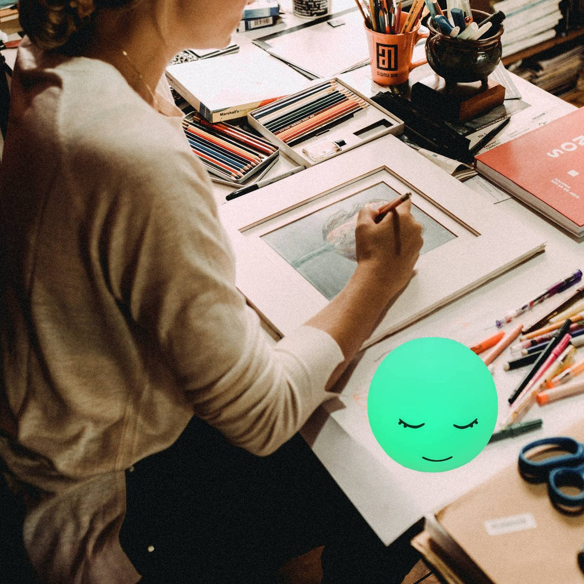 Breathing lamp Guided Visual Meditation Tool for Mindfulness, Slow Your Breathing & Calm Your Mind for Stress & Anxiety Relief, 3 Color and 478 Seconds Breathing Mode Silicone Cute Smiley face lamp
